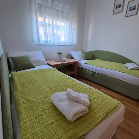 Apartment Bazok Trogir
