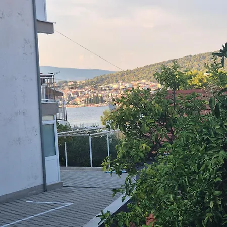 Apartment Bazok Trogir